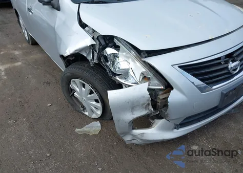 2014 Nissan Versa 1.6 Sv z USA, uszkodzony, nr VIN 3N1CN7AP9EL808038